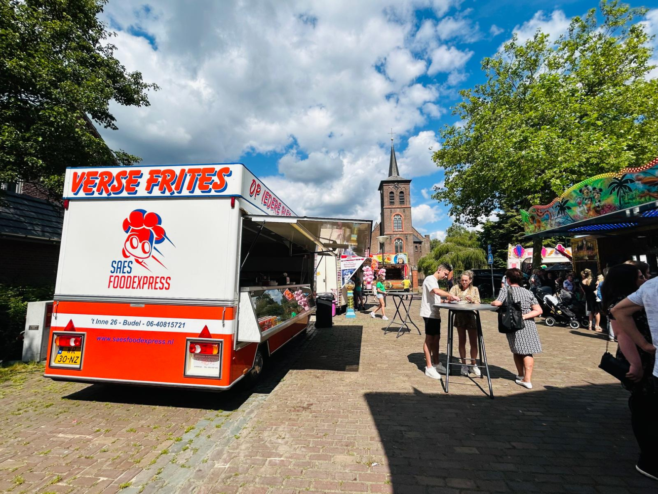 Frietwagen Huren Limburg Verse Friet En Snacks Op Locatie Frietwagen Huren Limburg Verse Friet En Snacks Op Locatie