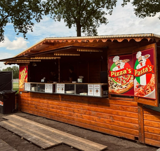 Pizza of pasta kraam van Saes Foodexpress