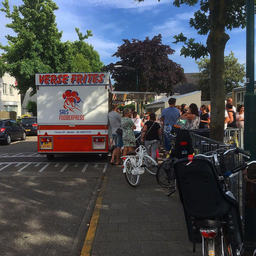 Frietwagen huren in Limburg van Saes Foodexpress