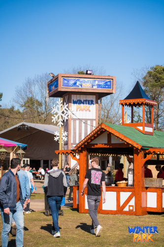 Duitse grillwagen van Saes Foodexpress op festival